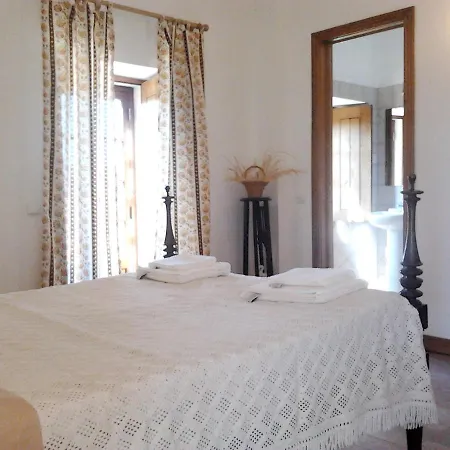 Holiday home Charming House In With Mountain View