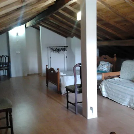 Charming House In With Mountain View Alcobaça