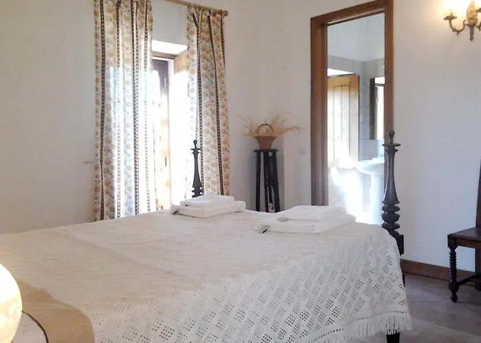 Holiday home Charming House In With Mountain View