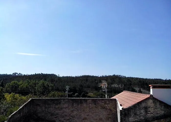 Charming House In With Mountain View Alcobaca